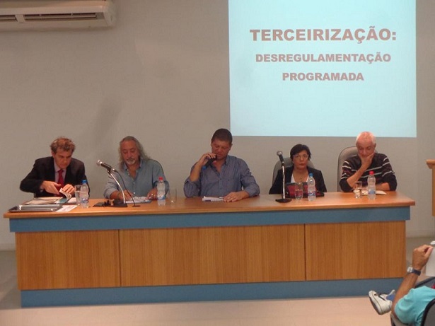 10985282_689070107882841_14965514762464356_n