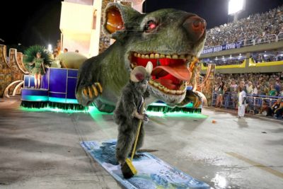 Beija-Flor terá alegoria com rato gigantesco para representar os maus  políticos 