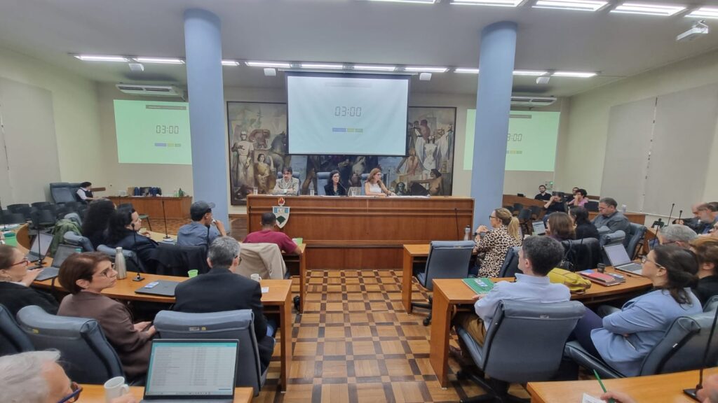 Em sessão do CONSUN, Reitoria da UFRGS afirma que irá implementar a aceleração da capacitação